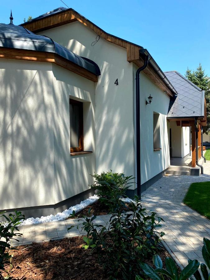 Karinthy Haz Guest House Siofok Ngoại thất bức ảnh