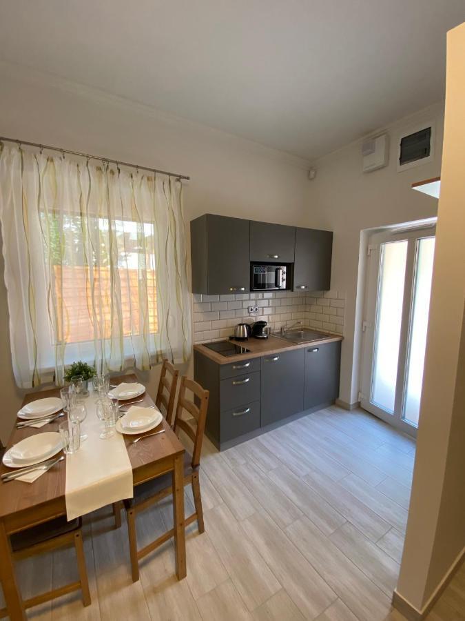 Karinthy Haz Guest House Siofok Ngoại thất bức ảnh