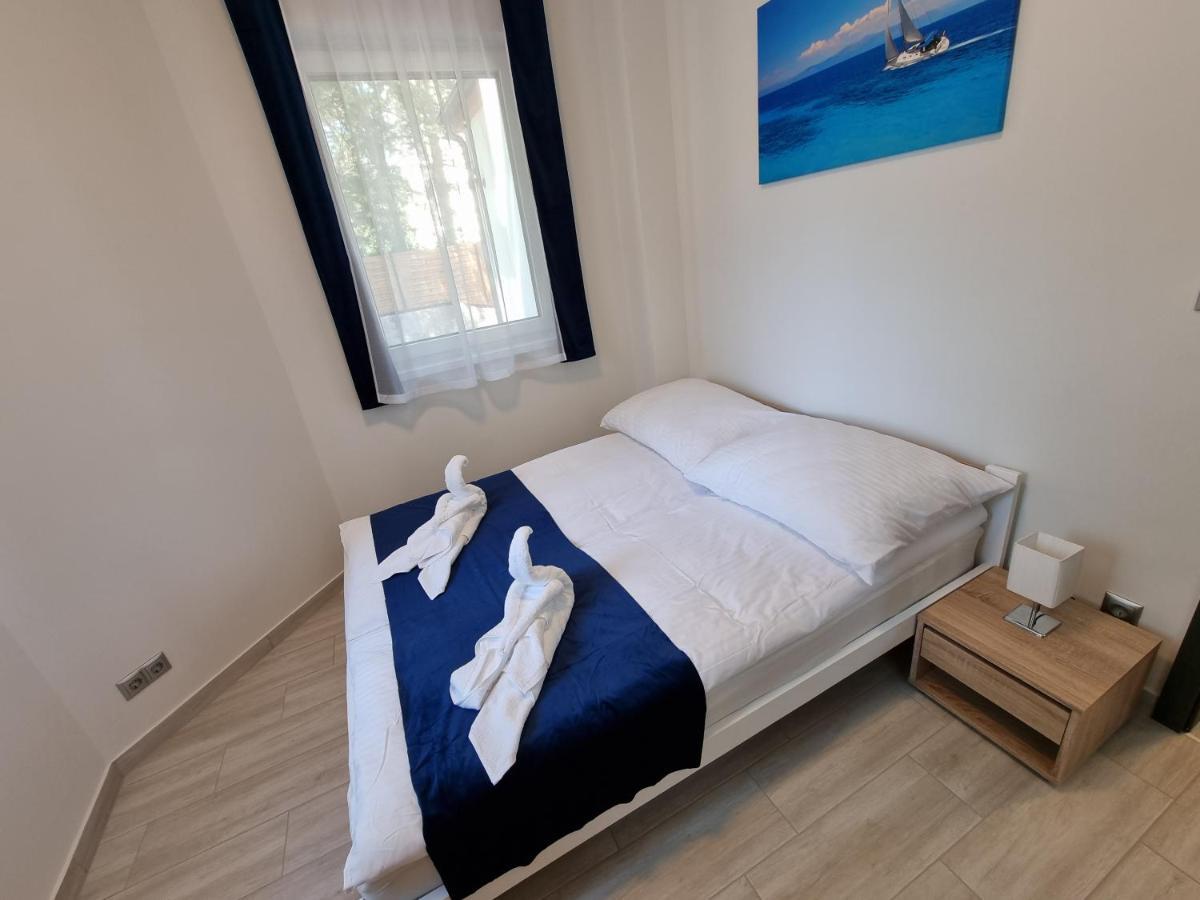 Karinthy Haz Guest House Siofok Ngoại thất bức ảnh